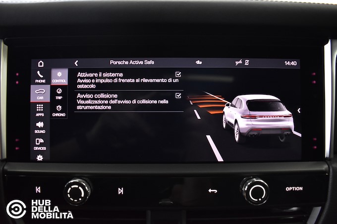 PORSCHE Macan 2.0 T